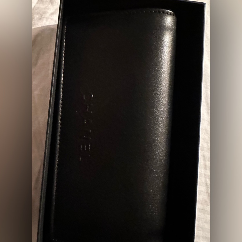 Eyeglass leather case channel